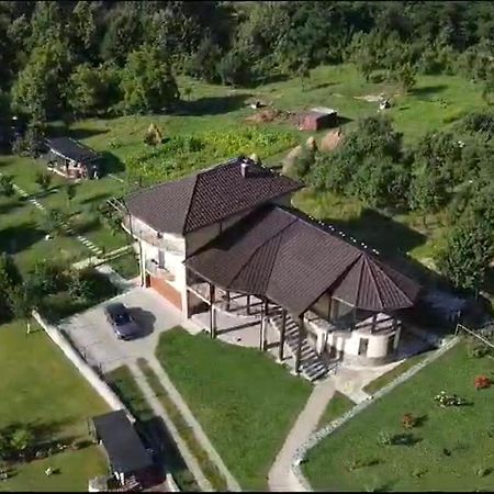 Apartament La Vila Куртя-де-Арджеш Екстер'єр фото