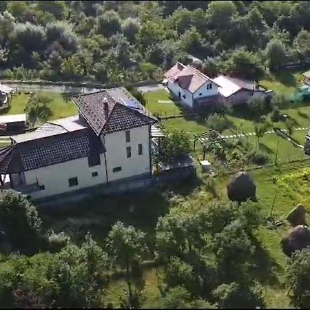 Apartament La Vila Куртя-де-Арджеш Екстер'єр фото