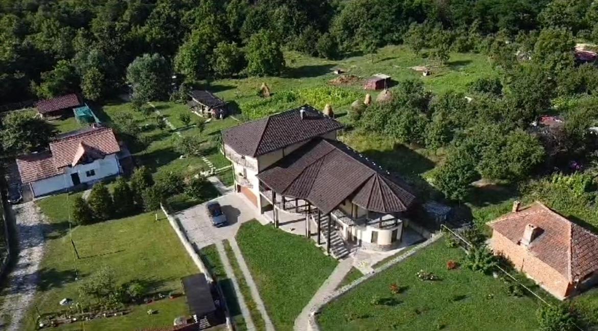 Apartament La Vila Куртя-де-Арджеш Екстер'єр фото